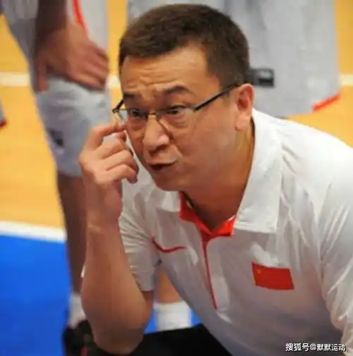 还记得国青队"血书门"事件,中国男篮没落或许就是从这一代开始_范斌