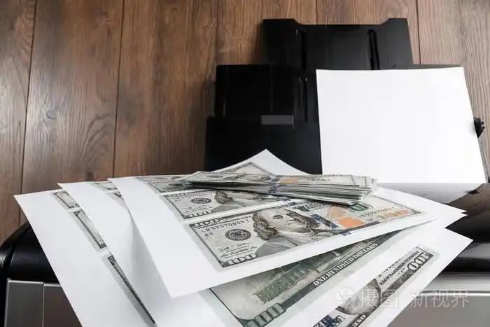 印钞机印刷美元, 伪钞, 假币.造假者, 印刷媒体, 通货膨胀