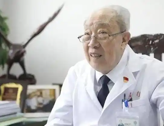 "肝病之父"吴孟超,总结60年养肝经验:做好3件事,或对肝脏好_影响_功能