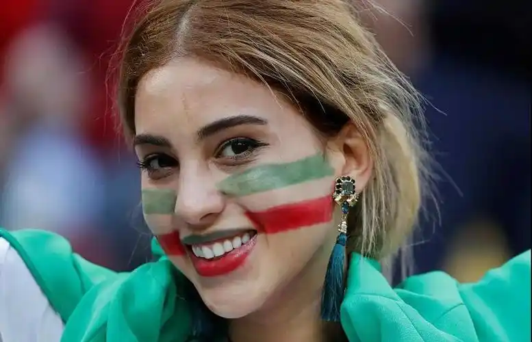 脱了的伊朗女球迷太美了下次看要等8年51p