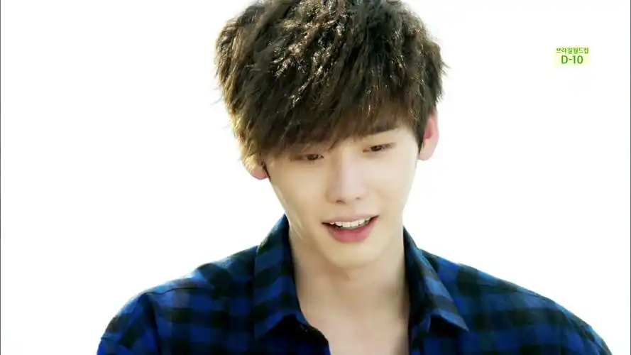 李钟硕壁纸图片