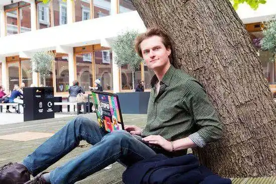 大学生为省钱打飞的上学 英国留学究竟多烧钱?-中国网