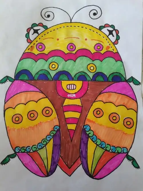 对称图形创意画蝉