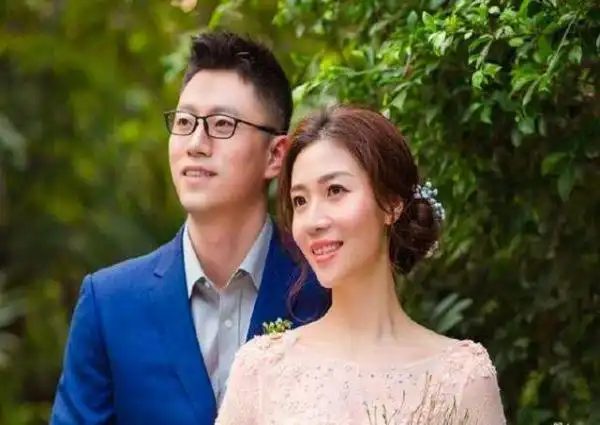 中国女排新名单郎平领军,安家杰"降级",魏秋月老公取代赖亚文