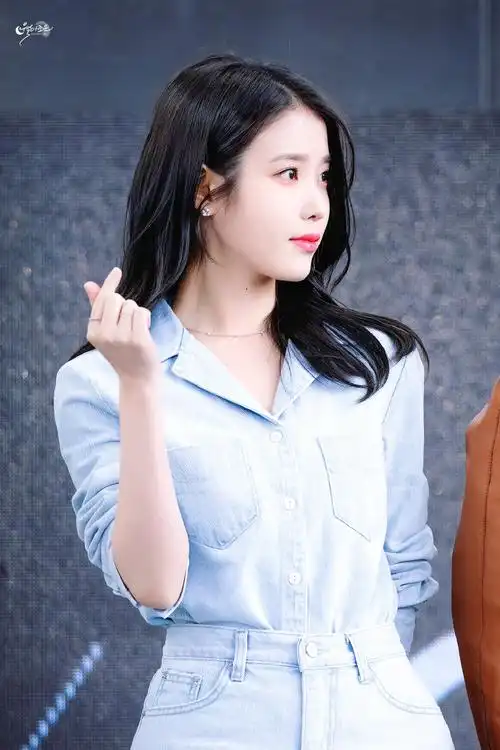 iu##李知恩