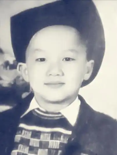 66岁的葛优:父母都已去世,妹妹远在美国,如今憔悴不已