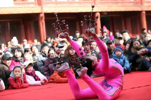 京城庙会精彩纷呈