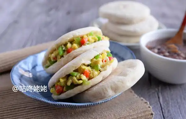 【蛋夹馍】:美味早餐自己做