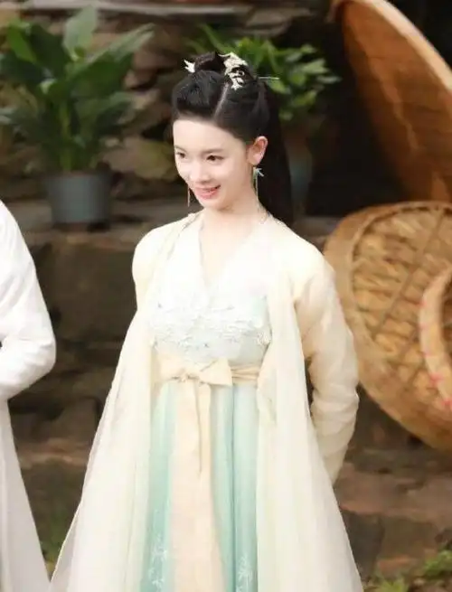 又一部人气小说改编剧来袭,上演《凤隐天下》传奇爱情