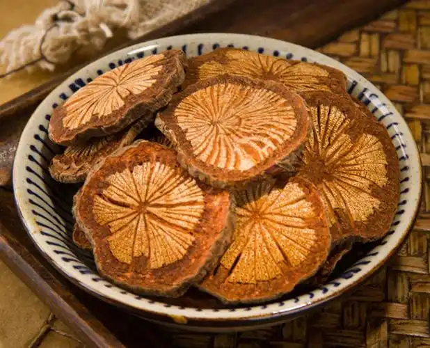 血通泡水的功效与作用 血通和什么一起泡水喝好