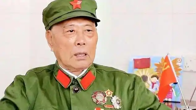 战斗英雄李延年你们都不在了荣誉却归我