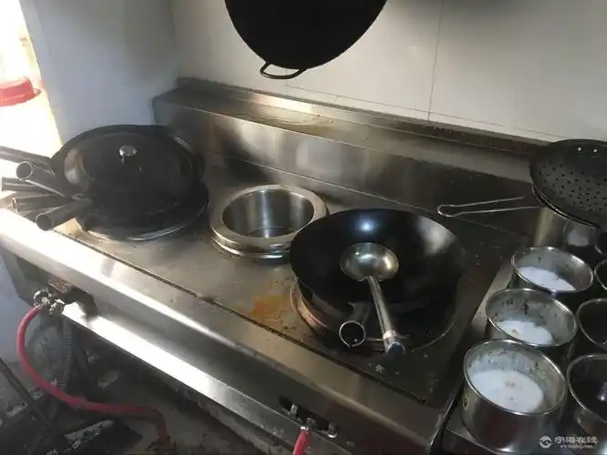 出售饭店用具,桌椅