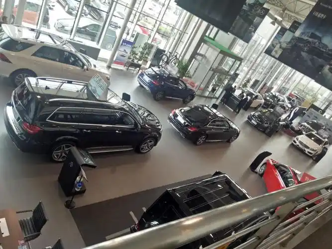 柳州奔驰迈巴赫销售店电话迈巴赫s560车型