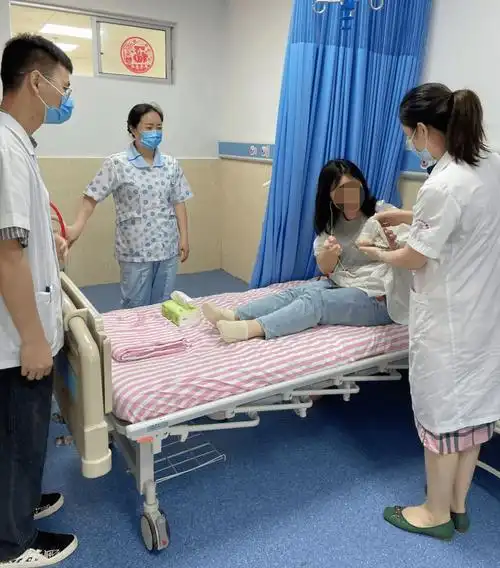 江西于都县妇幼保健院端午粽飘香浓浓医患情