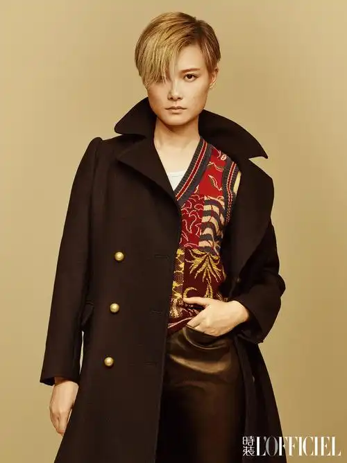 李宇春登时装lofficiel36周年刊封面