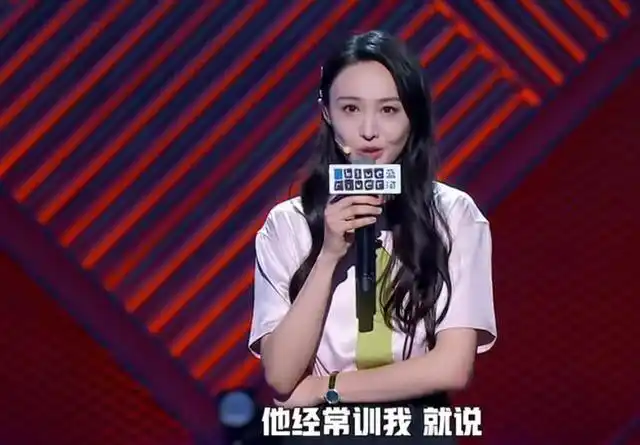 脱口秀大会的爽言爽语一半赞扬一半嘲讽郑爽的奇葩体质明星电影文章小