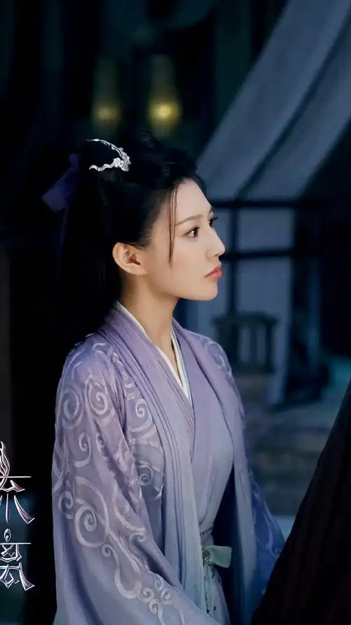 琉璃紫狐侯梦瑶