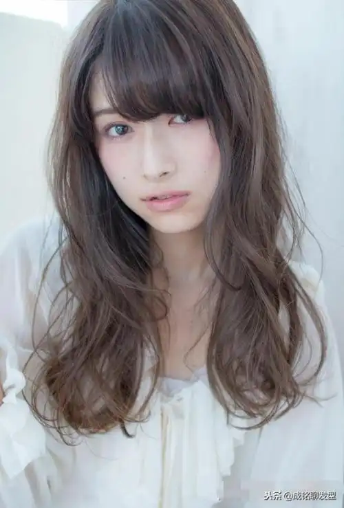 瓜子脸适合什么刘海(搭配什么类型的刘海最好看) - 天华易学