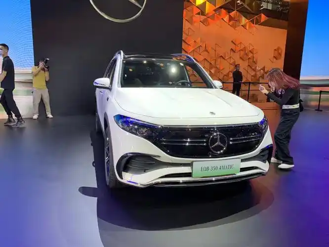 2021广州车展奔驰eqaeqb分别上市一款车型家族气息浓郁