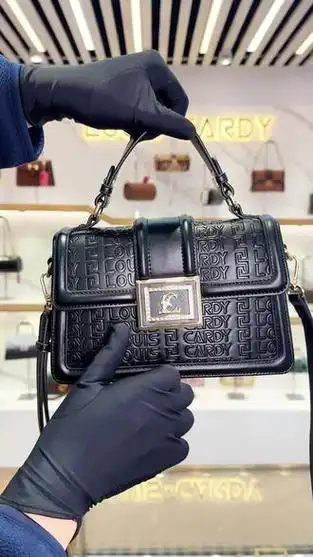 路易卡迪#匠心质造#包包推荐#美包分享 - 抖音