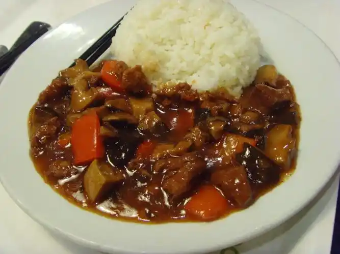 香菇焖牛肉饭