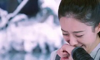 盘点古装美女的流泪瞬间,孙俪伤心欲绝,迪丽热巴美如画