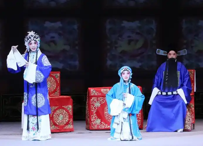 据保定艺术学校副校长白素格介绍,作为教学传承剧目,少儿版《蝴蝶杯》