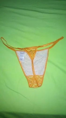 为什么我女朋友喜欢穿丁字裤?请问穿这个真的很舒服吗?正常吗?