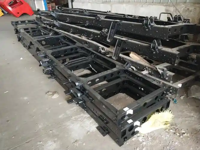 东风福瑞卡r6大梁车架就是好