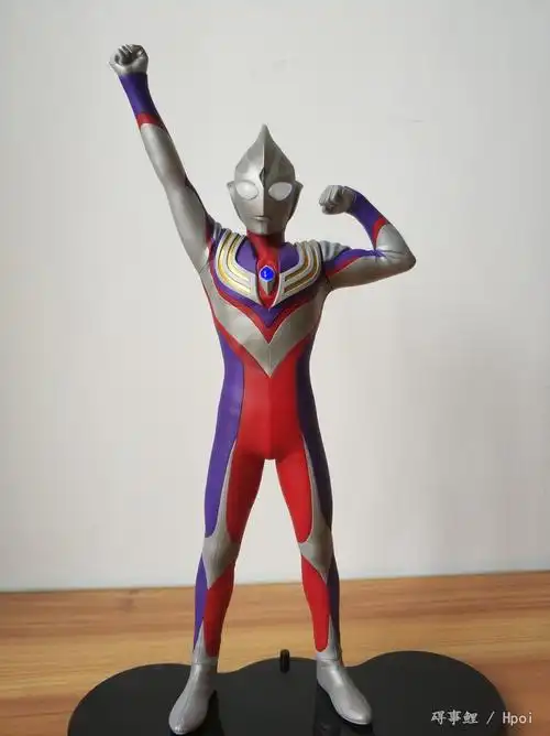 ultranewgeneration戴拿奥特曼闪光型登场造型