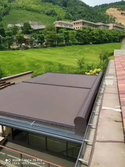 西双版纳户外电动天幕帘安装多重优惠云南佰帘惠遮阳设备