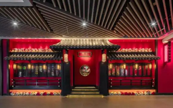 咬金品牌空间装修以唐代为背景进行现代化的演绎