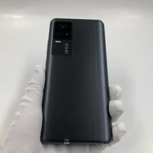 官方质检95成新 黑境 12g/256g 国行 5g全网通 vivo iqoo 7