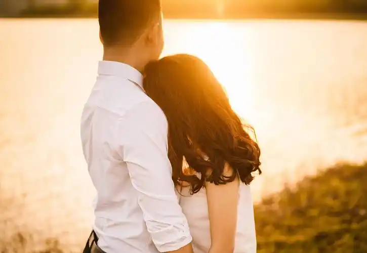 老人说夫妻情感文案夫妻情感文案搞笑