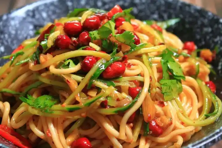 一,【香辣凉面】