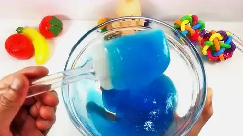 无硼砂无胶水,教你做一款果冻泥史莱姆,十分q弹光滑还不粘手