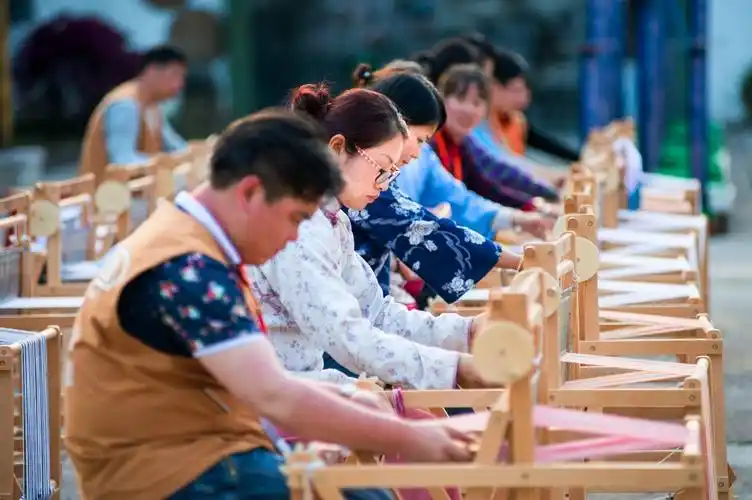 手工的村落丨千年狮城问计千名体验官,寻找乡村复兴的另一种可能