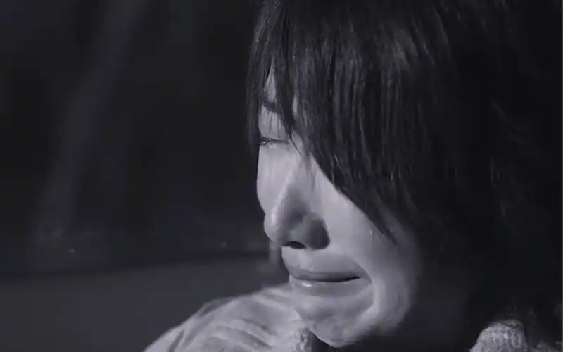 听说失恋的人看这个会哭,想哭就哭吧,哭出来因该会好一点.