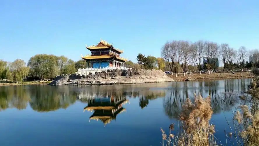 诗中抚顺之十二:月牙岛