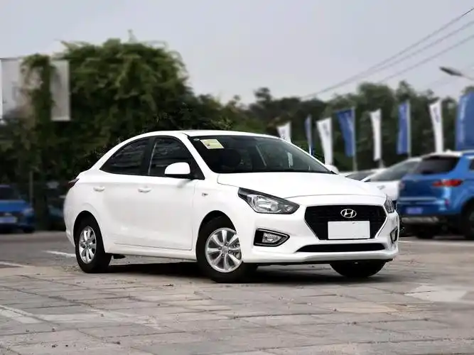 万起 客观的说,这样的价位,能拿到合资品牌的自动挡汽车,我感觉那是