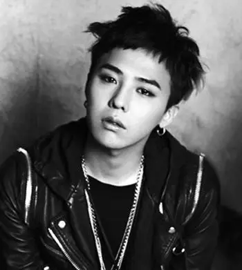 中学男生烫头发图片男生纹理烫发型图片4