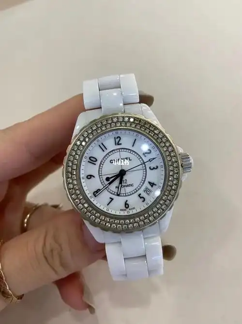 chanel j12 白陶瓷外圈后镶钻女表 38mm 自动机械 无磕碰 正常佩戴