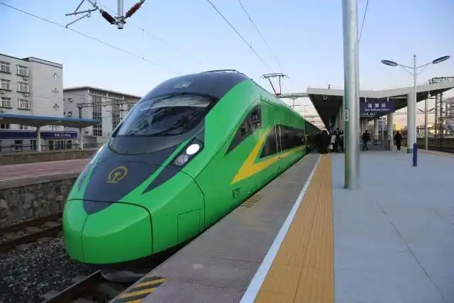 "绿巨人"动车来啦!淄博火车站新增"c"字头动车组列车一对