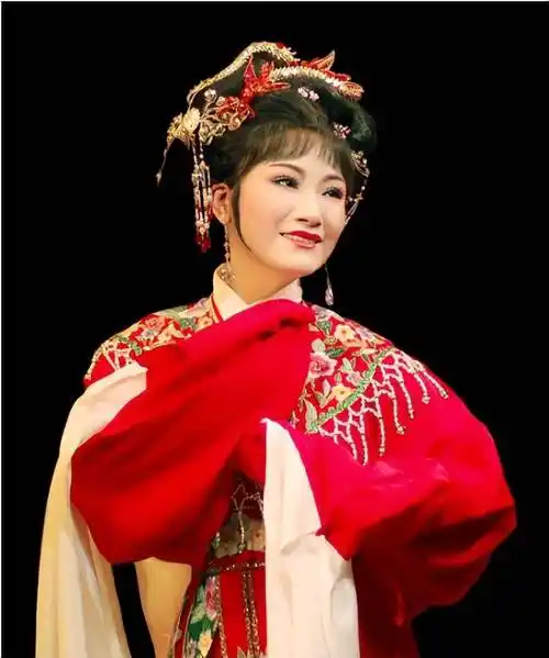 越剧名家王志萍:最红时去日本追随丈夫,她与郑国凤分开泪流满面