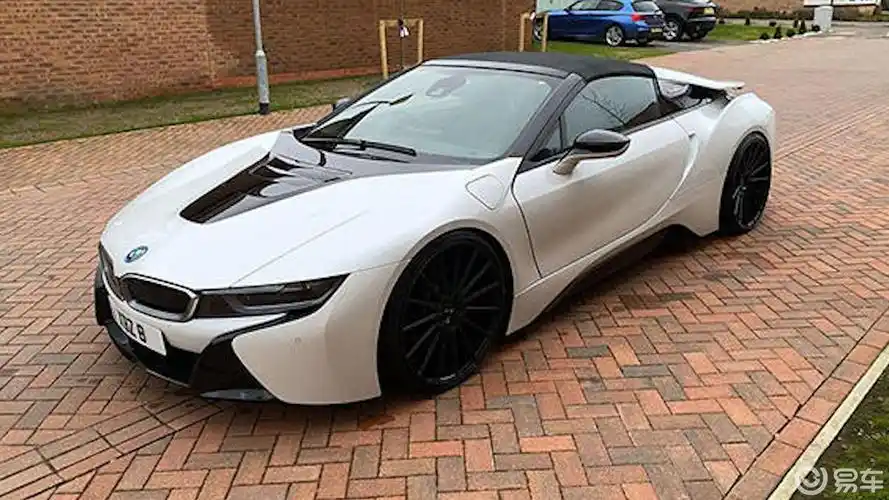 宝马i8敞篷版实拍曝光 搭载插混系统