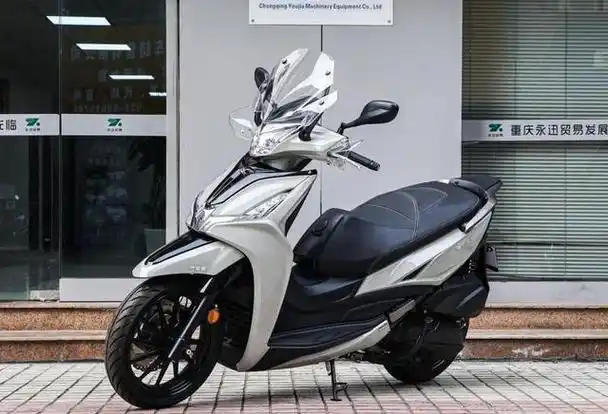 高性能大马力光阳水冷250踏板,厚积薄发,秒杀市场!