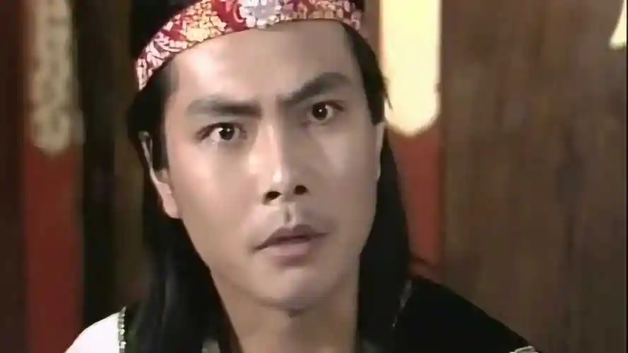 封神榜姬发为了西岐而禁食烟火一个月三弟故意前来捣乱