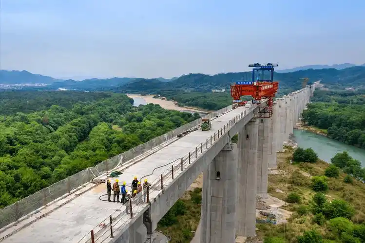 宁波,大连交通传出两个消息,甬舟高速公路复线项目招标令人期待_地铁