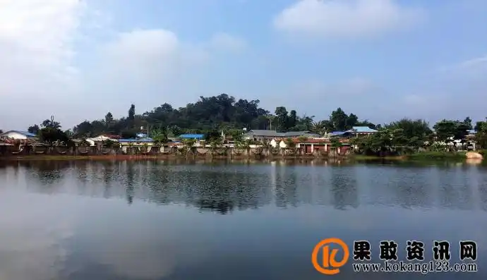 转载:缅甸佤邦南邓(图)
