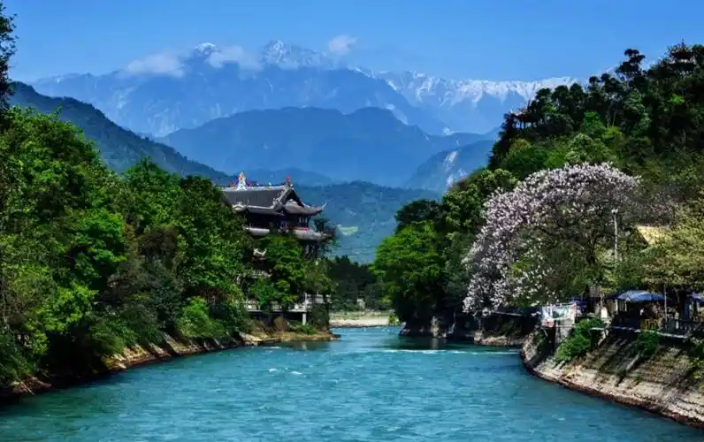 游记都江堰风景区第三集府河一名成都江有二源即郫江流江也